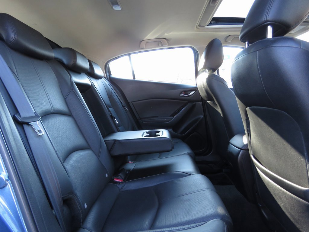 Used 2017 MAZDA MAZDA3 Grand Touring w/ Premium Equipment Package image 16