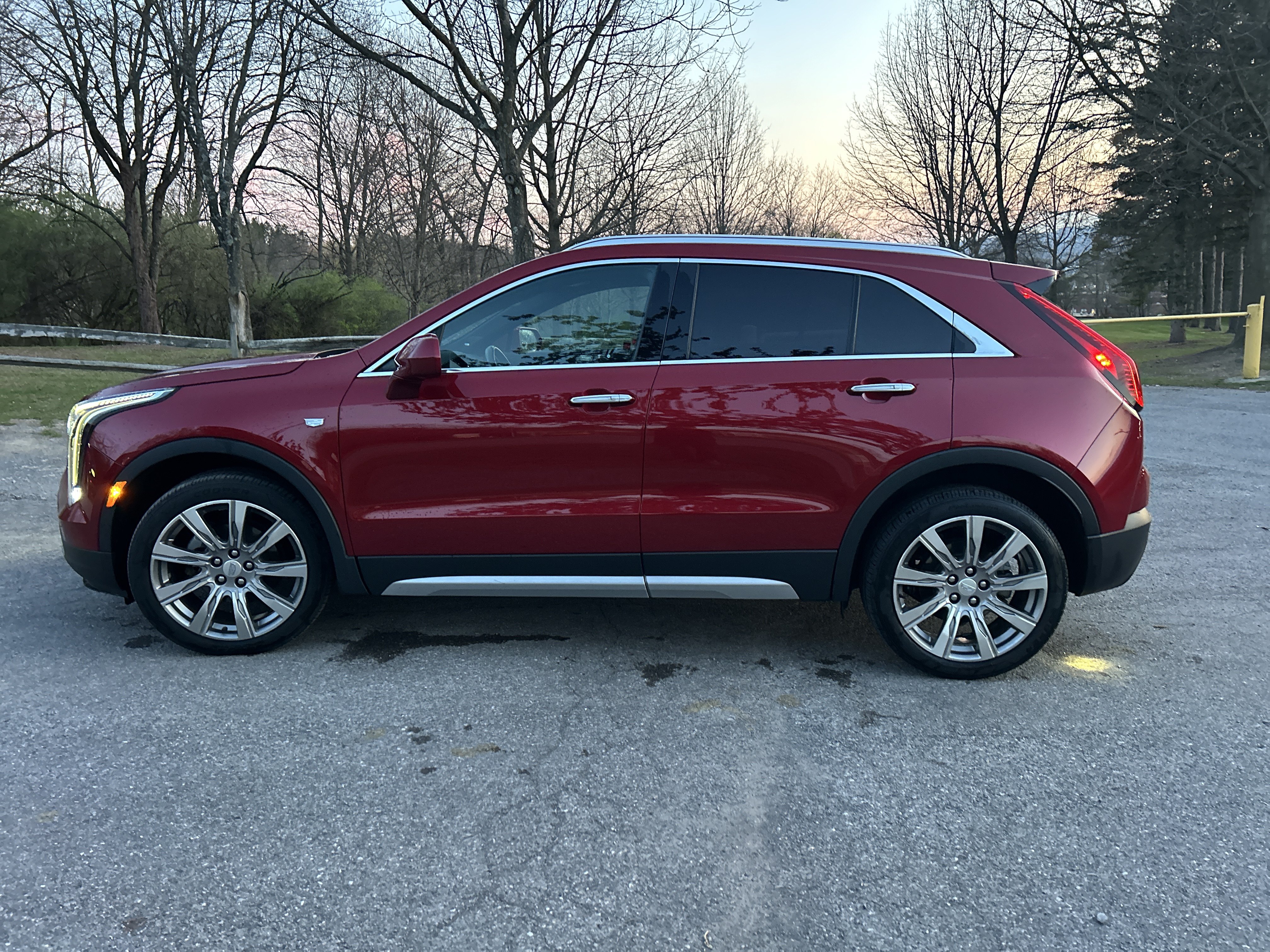 Used 2019 Cadillac XT4 Premium Luxury AWD/4WD image 6