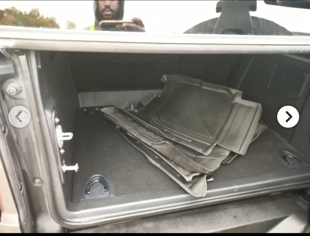 Used 2022 Ford Bronco Wildtrak image 13