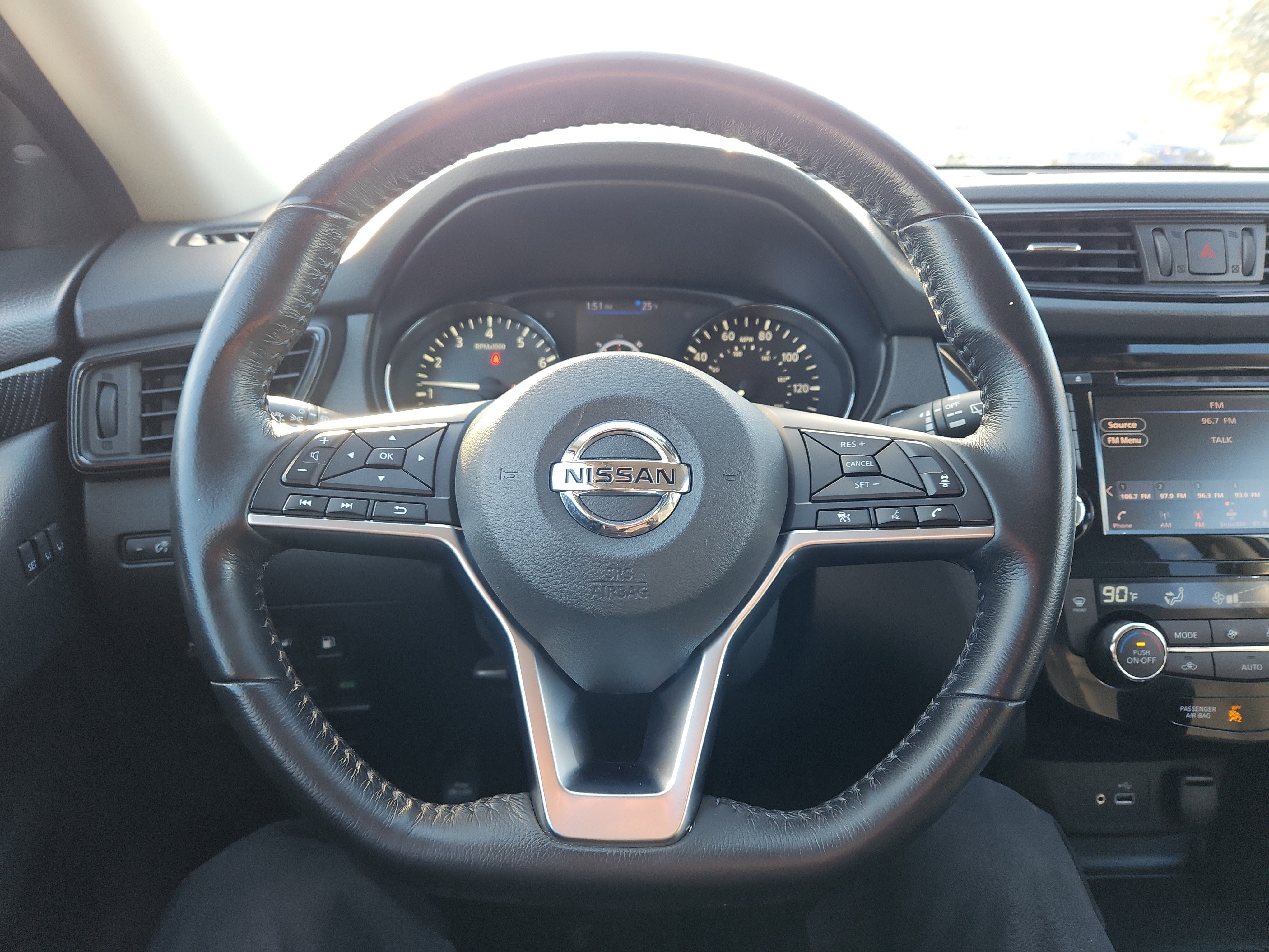 Used 2018 Nissan Rogue SL image 18