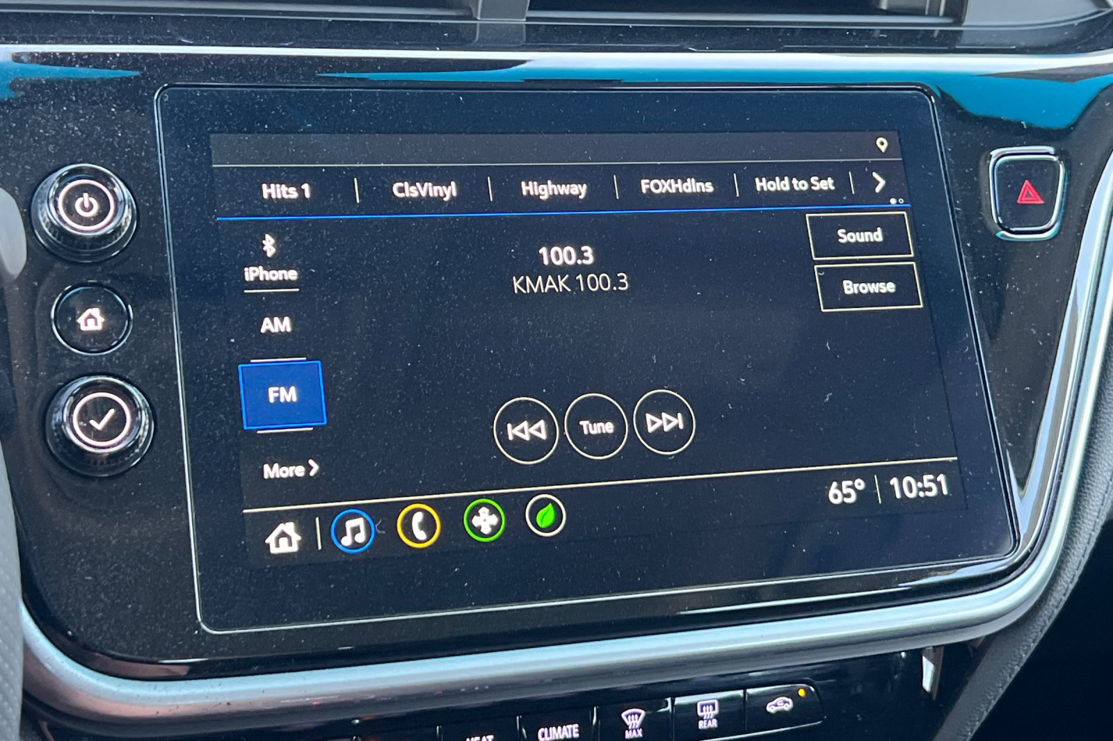 Used 2023 Chevrolet Bolt LT FWD image 24