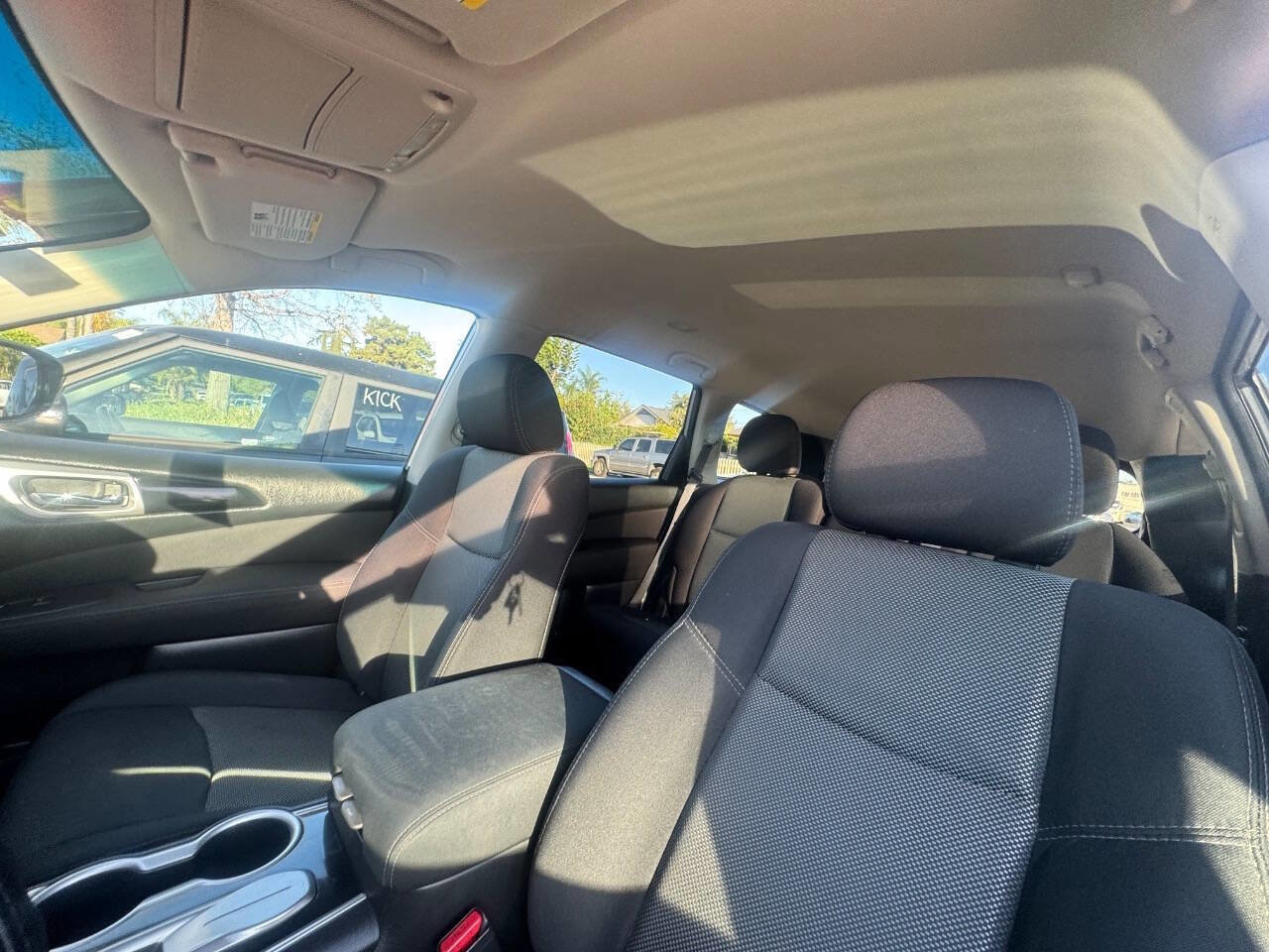 Used 2017 Nissan Pathfinder SV w/ Cargo Package image 17