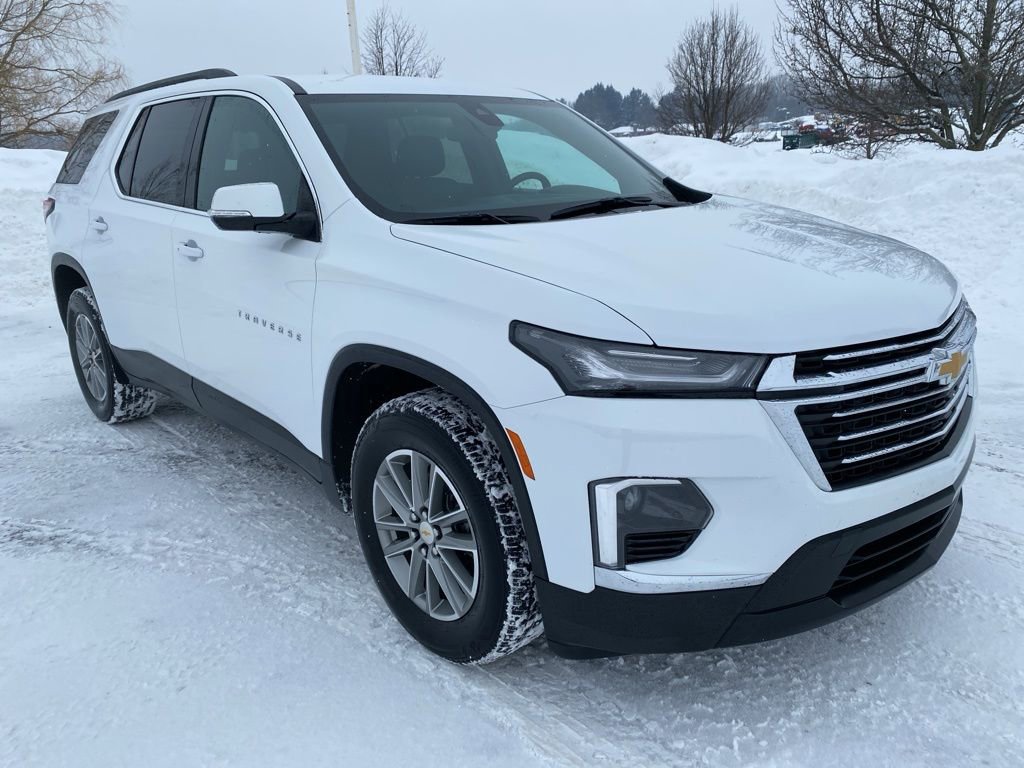 Used 2023 Chevrolet Traverse LT