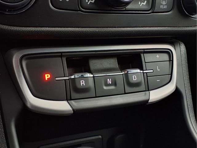 Certified 2024 GMC Terrain SLT w/ Tech Package image 9