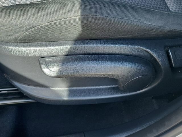 Used 2025 Kia Soul LX image 18