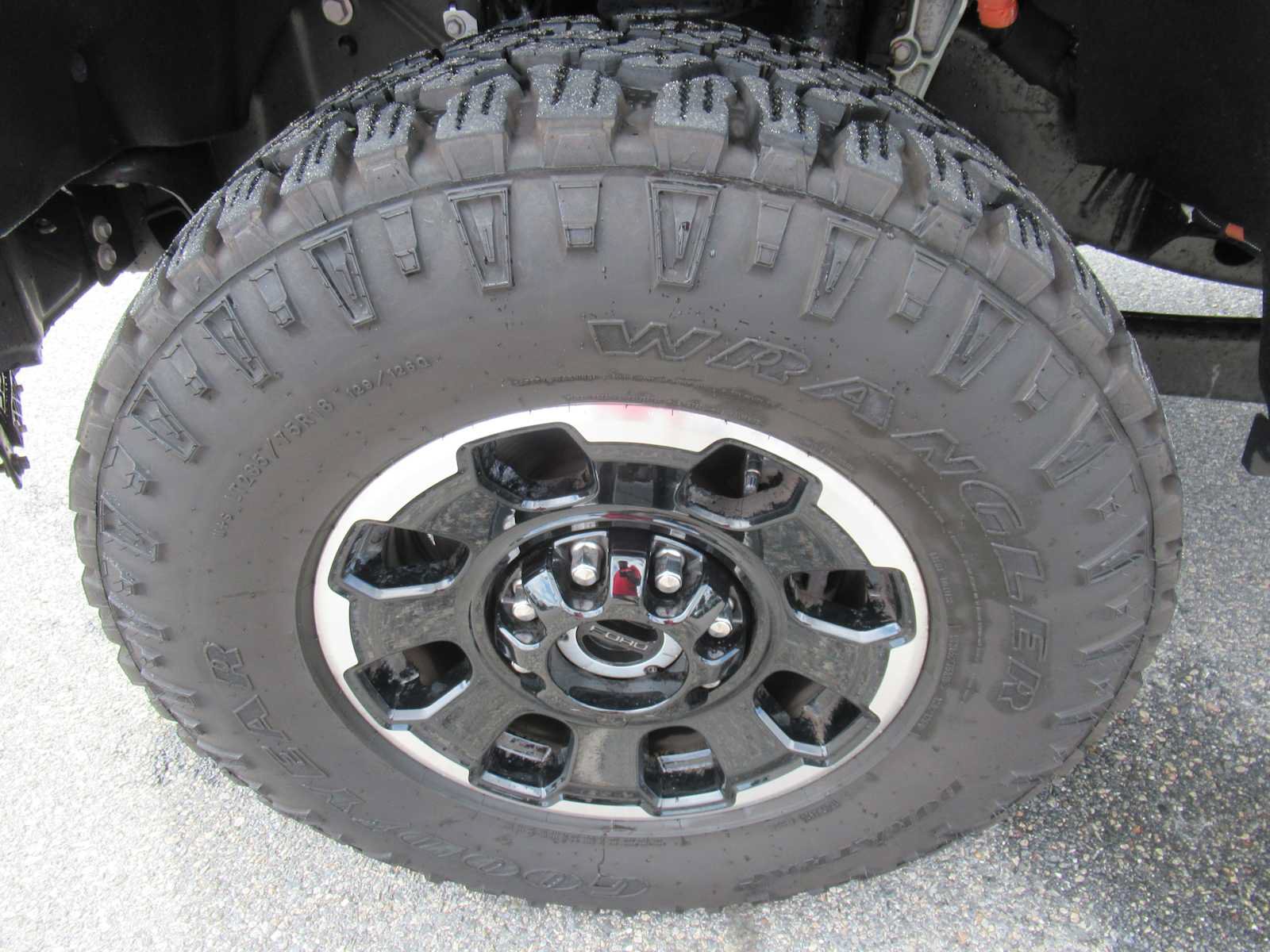 Used 2026 Ford F250 Lariat w/ Tremor Off-Road Package AWD/4WD image 11