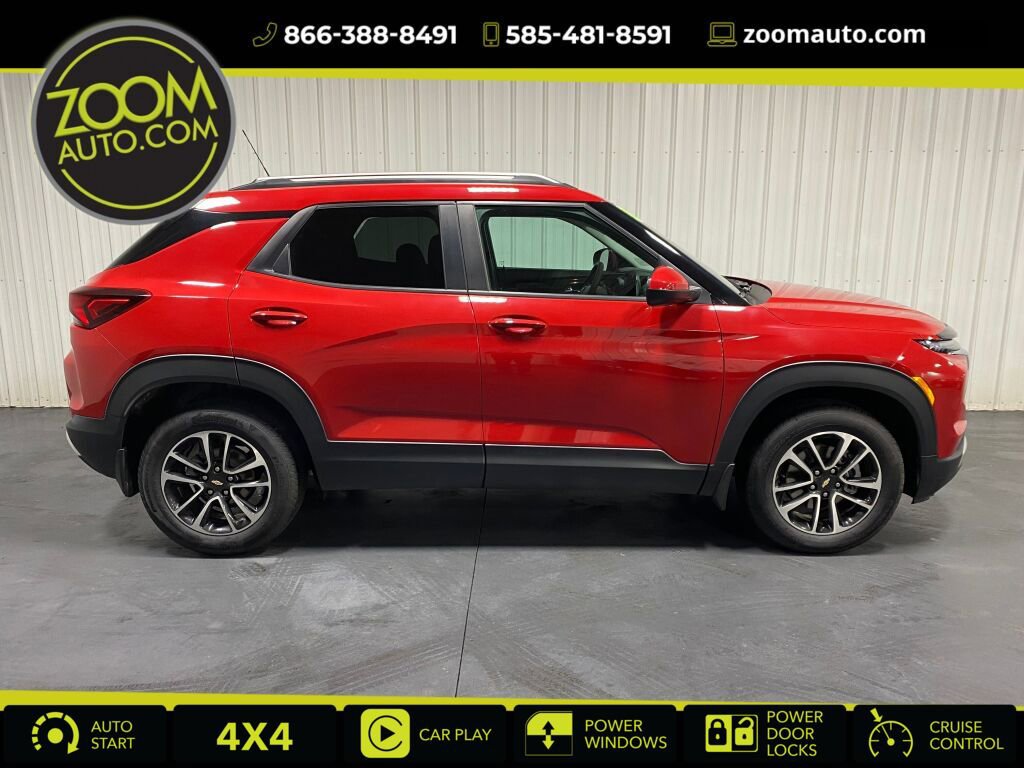 Used 2026 Chevrolet TrailBlazer LT w/ LT Cold Weather Package AWD/4WD image 1