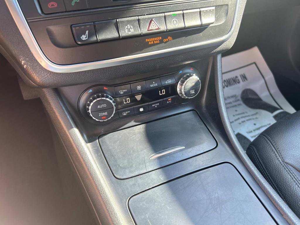 Used 2015 Mercedes-Benz CLA 250 4MATIC image 29