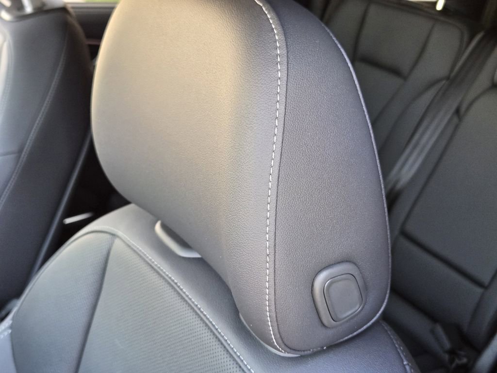 Certified 2025 Audi Q7 3.0T Premium Plus image 16