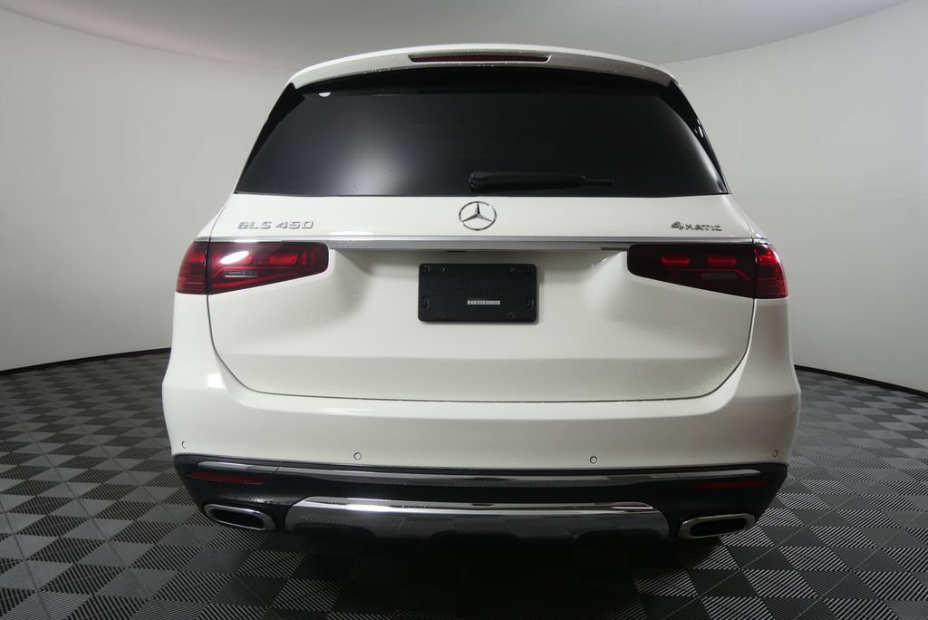Used 2024 Mercedes-Benz GLS 450 4MATIC image 4