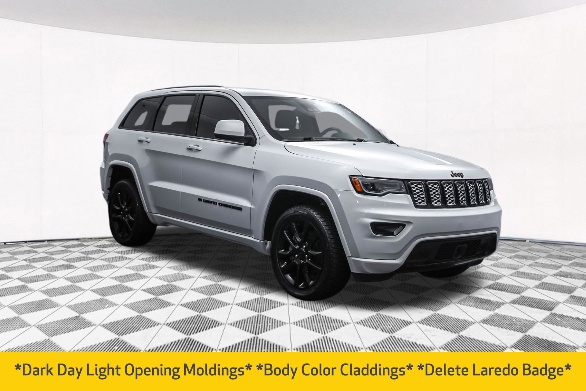 Used 2022 Jeep Grand Cherokee Laredo X AWD/4WD image 17