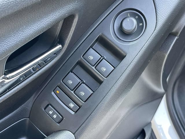 Used 2020 Chevrolet Trax LT w/ LT Convenience Package FWD image 19