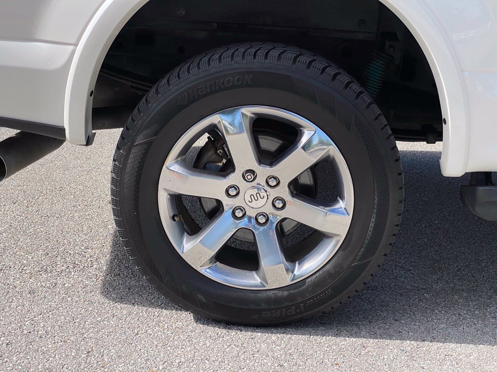 Used 2018 Ford F150 King Ranch w/ Equipment Group 601A Luxury AWD/4WD image 9