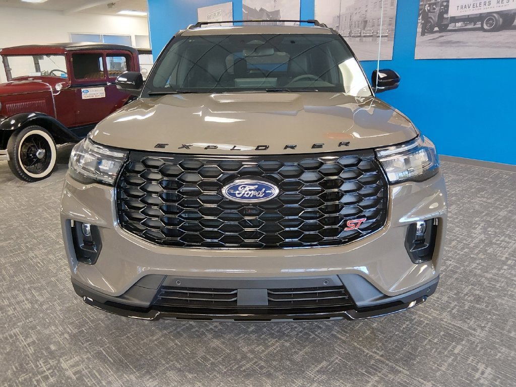 New 2026 Ford Explorer ST w/ Sun And Sound Package AWD/4WD image 9