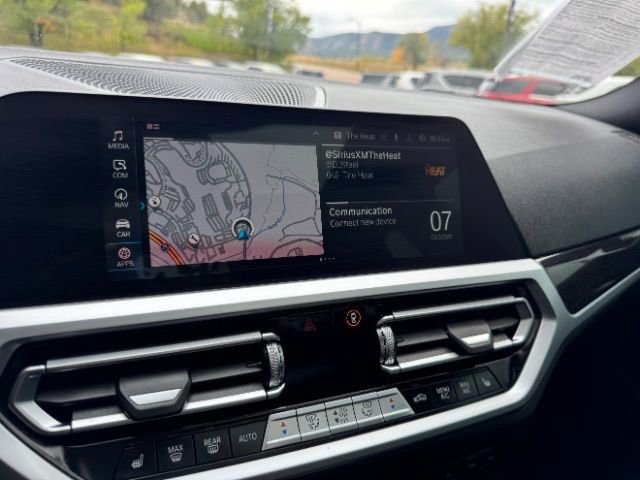 Used 2021 BMW 330e xDrive image 29