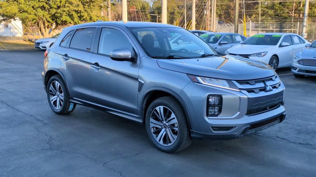 Used 2021 Mitsubishi Outlander Sport SE image 2