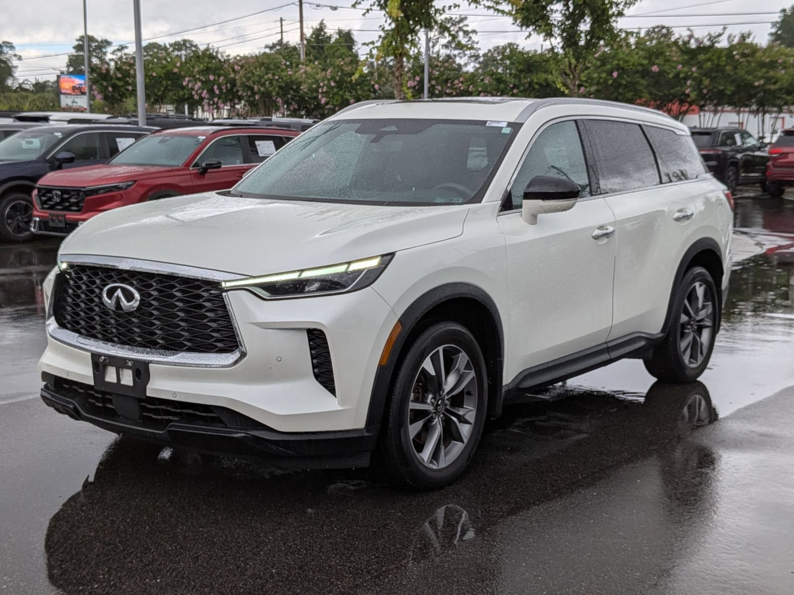 Used 2023 INFINITI QX60 Luxe w/ Cargo Package AWD/4WD image 7