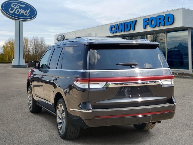 Used 2024 Lincoln Navigator Premiere image 3