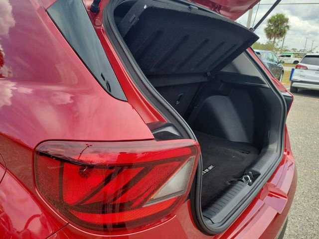 Used 2024 Hyundai Venue SEL FWD image 9