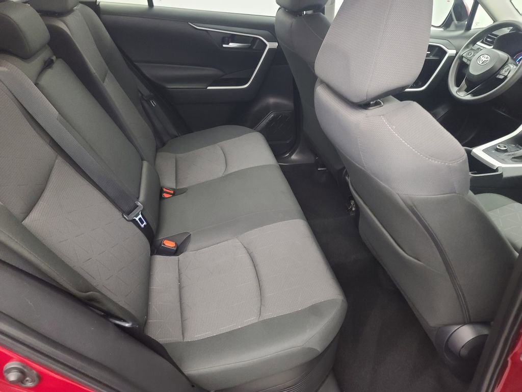 Used 2025 Toyota RAV4 XLE image 18