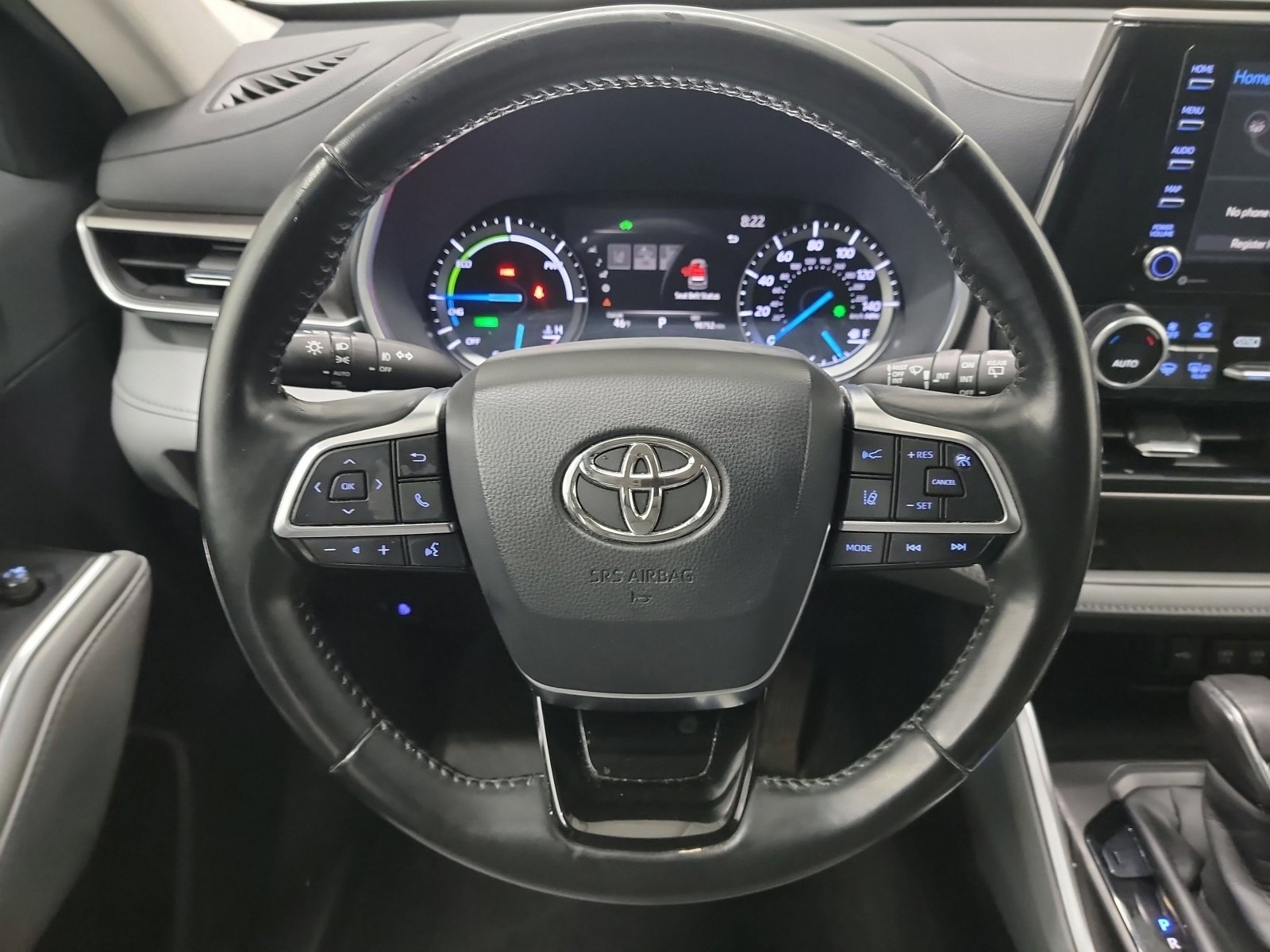 Used 2020 Toyota Highlander XLE AWD/4WD image 17