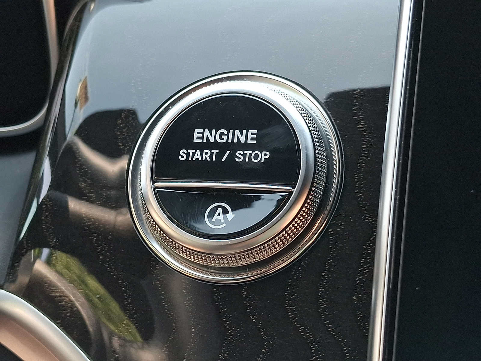 Certified 2025 Mercedes-Benz GLC 300 4MATIC image 19