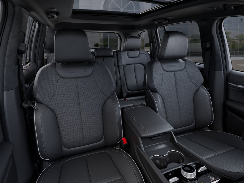 New 2025 Jeep Grand Cherokee Overland w/ Adv Protech Group III AWD/4WD image 17