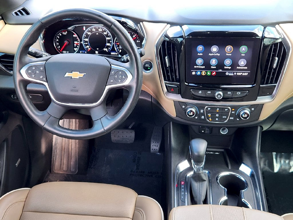 Used 2023 Chevrolet Traverse Premier FWD image 27