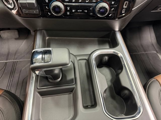 Certified 2024 Chevrolet Silverado 1500 High Country w/ High Country Premium Package AWD/4WD image 15