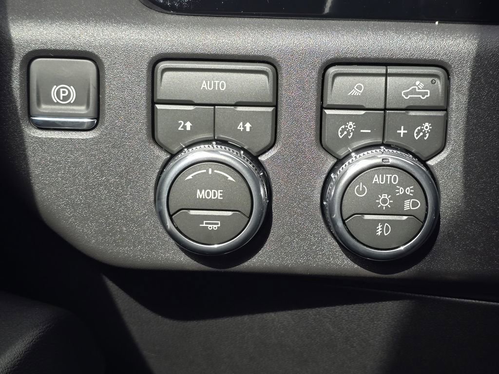 New 2026 GMC Sierra 1500 SLT w/ SLT Premium Package image 15