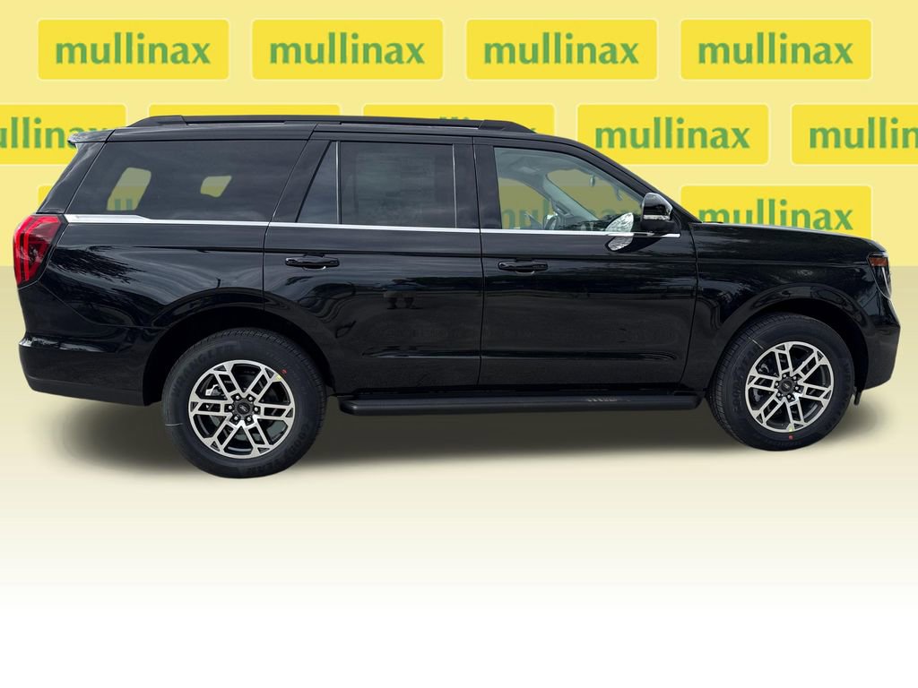 New 2026 Ford Expedition Active RWD image 16