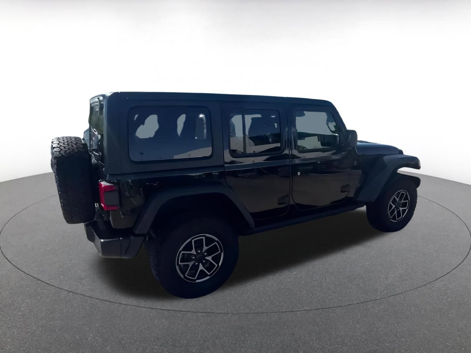 Used 2025 Jeep Wrangler Unlimited Rubicon image 12