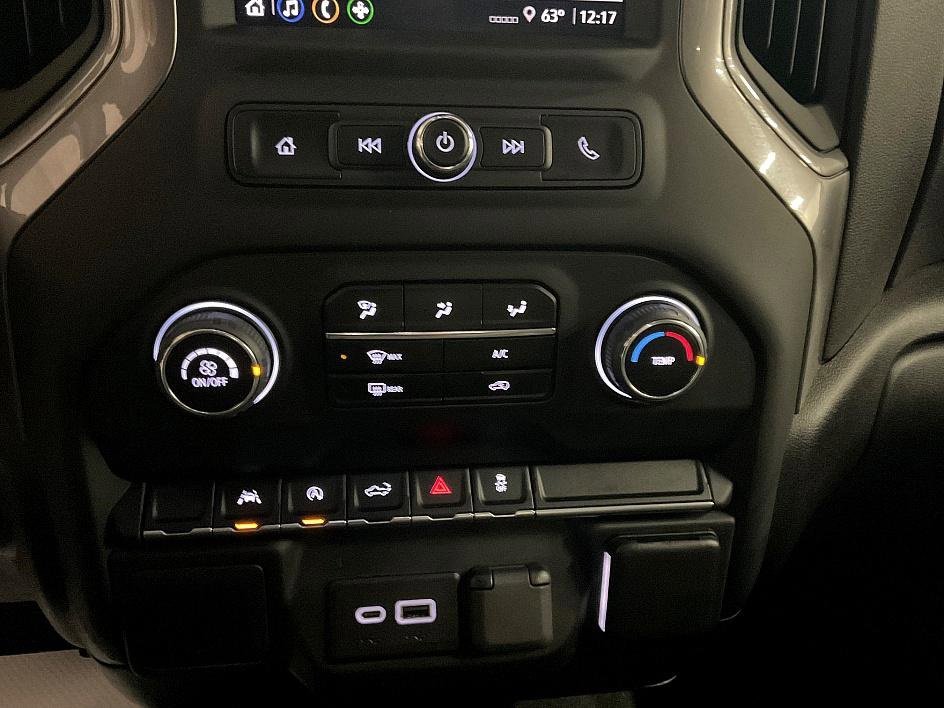 Used 2022 Chevrolet Silverado 1500 Custom image 19