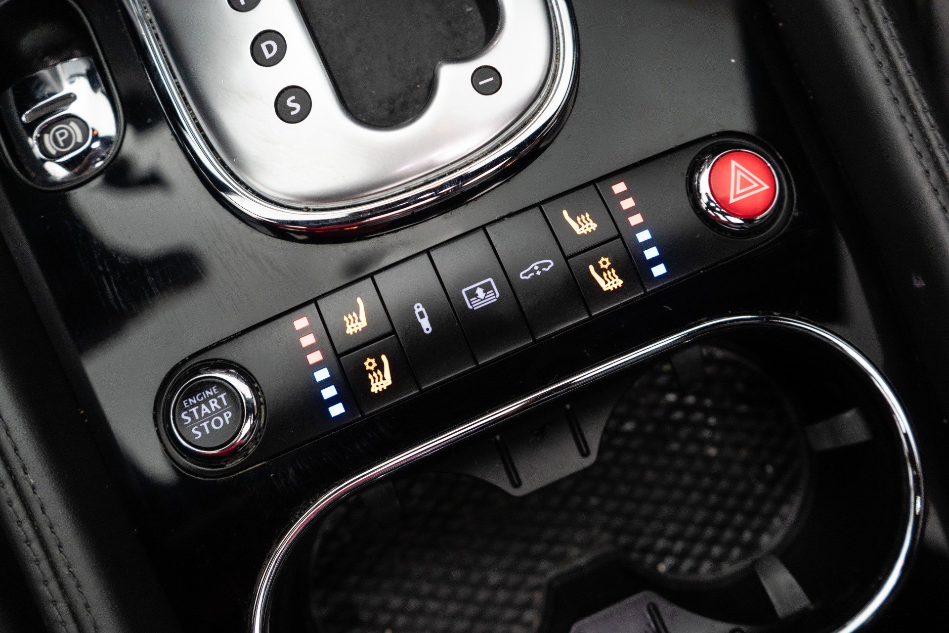 Used 2015 Bentley Flying Spur W12 image 27