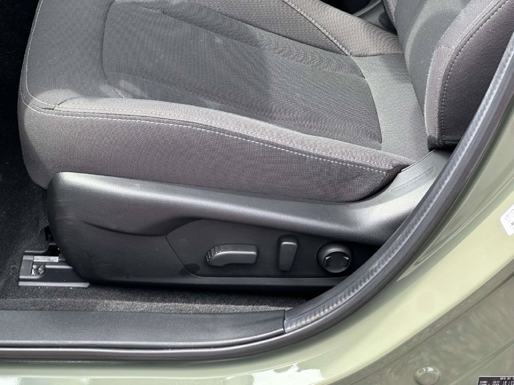 Certified 2026 Subaru Crosstrek 2.5i Premium AWD/4WD image 15