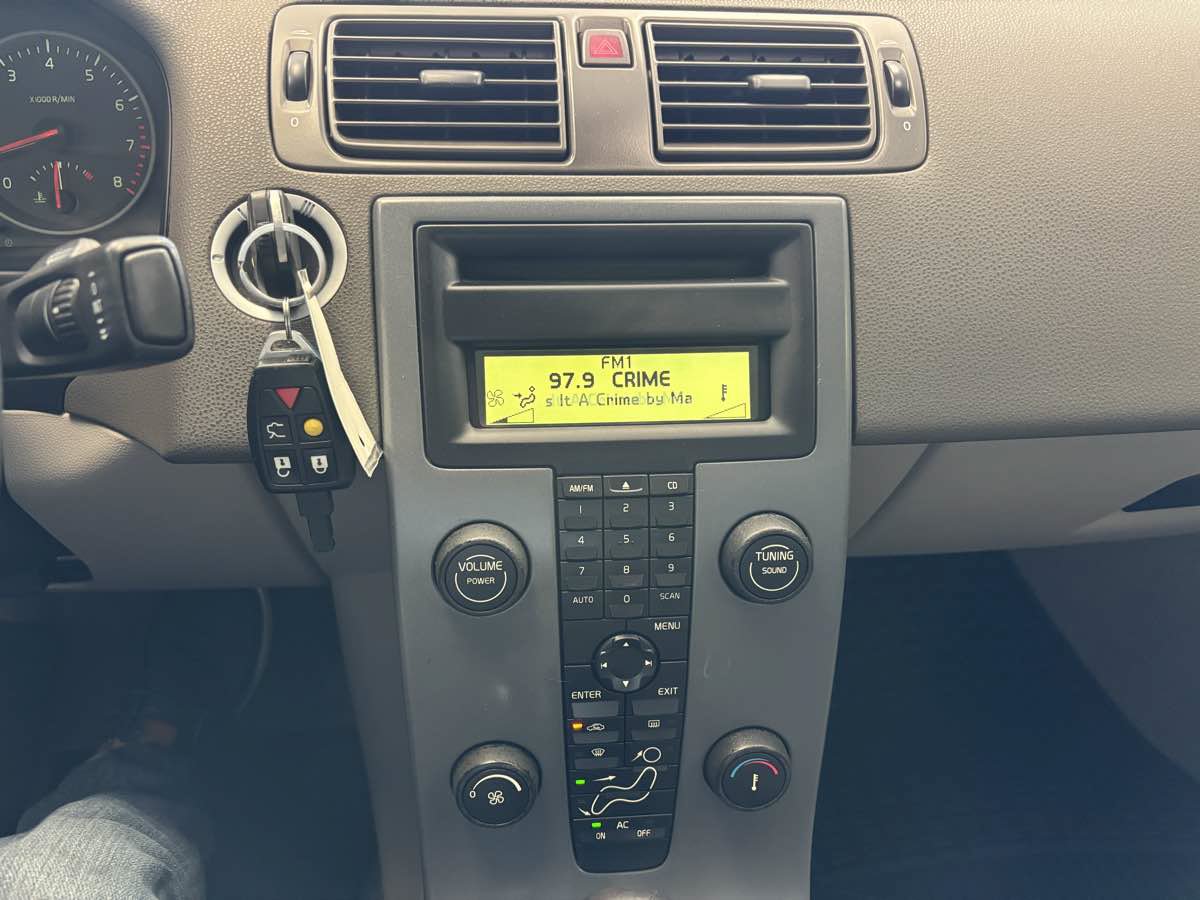 Used 2007 Volvo S40 2.4i FWD image 13