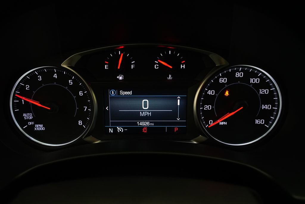 Used 2024 GMC Terrain SLE w/ Driver Convenience Package image 2