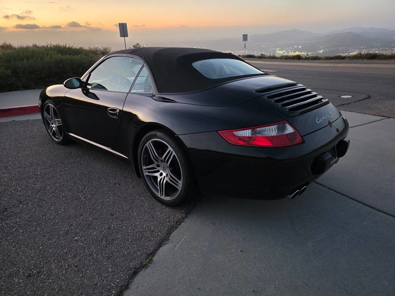 Used 2007 Porsche 911 Carrera S RWD image 12