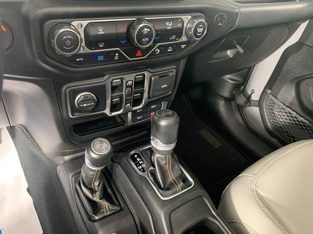 Used 2022 Jeep Wrangler Unlimited Sahara image 25