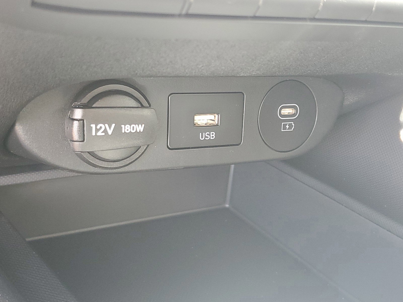 New 2026 Hyundai Elantra Sport image 28