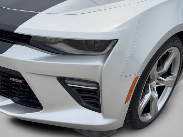 Used 2018 Chevrolet Camaro SS RWD image 13