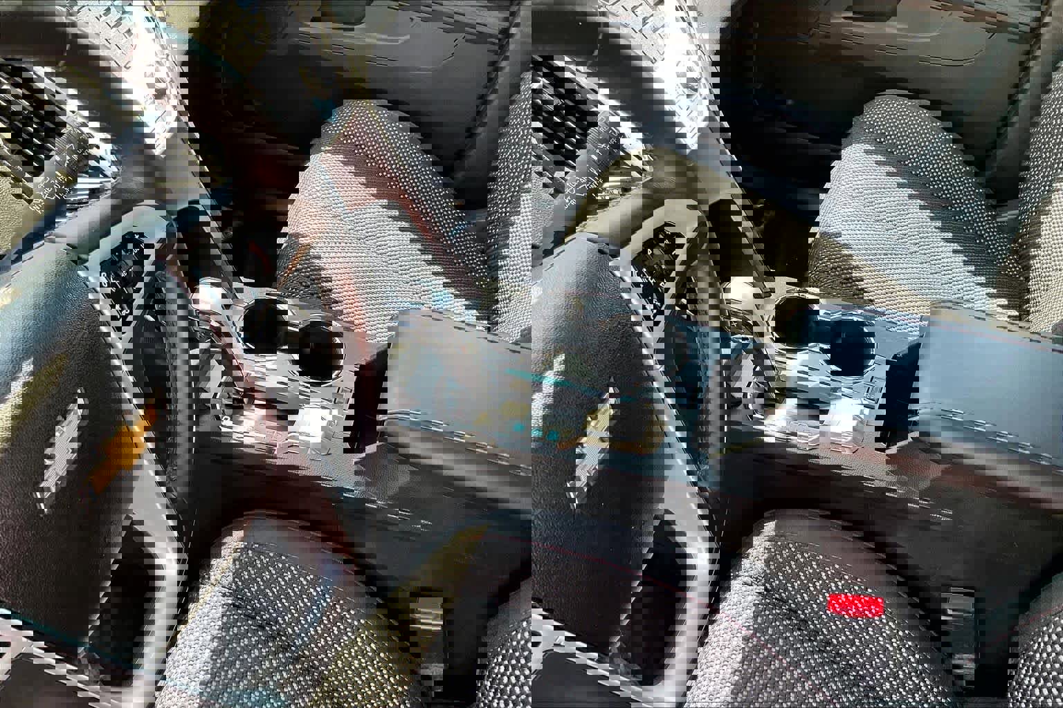 Used 2015 Chevrolet Equinox LT w/ Driver Convenience Package image 17