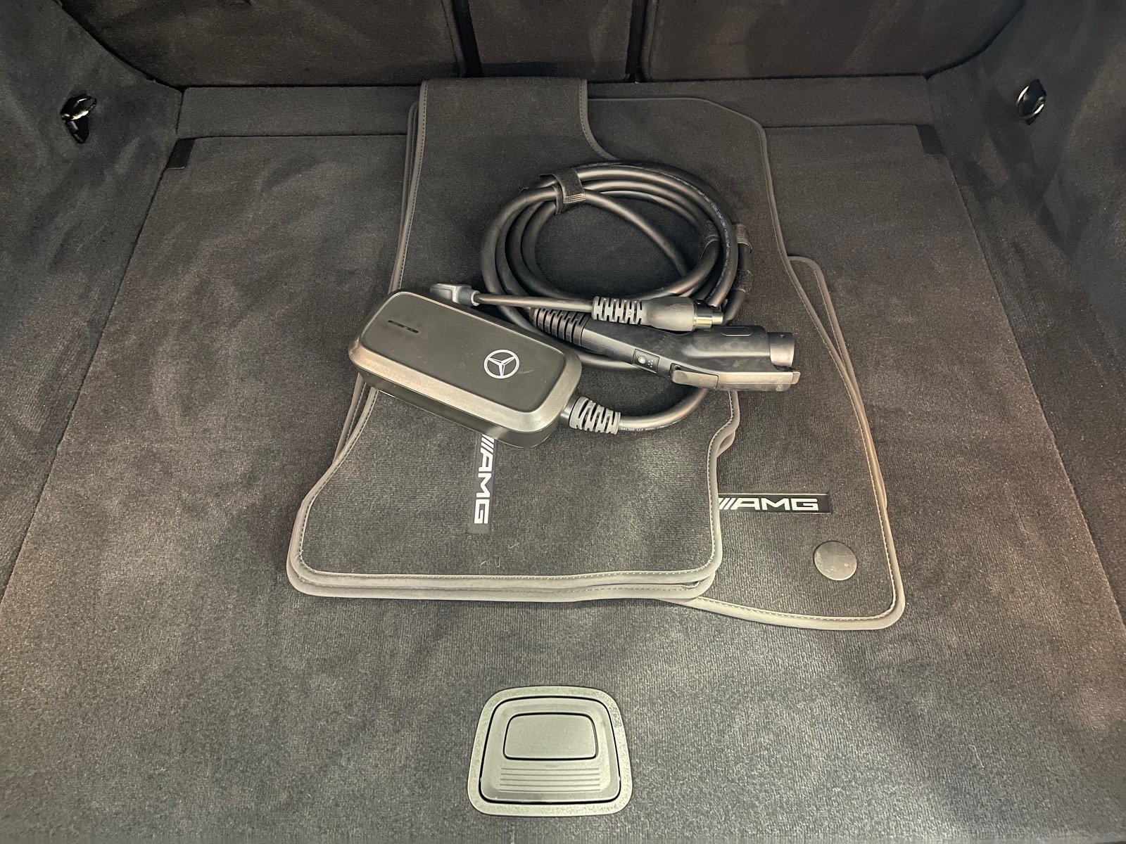 Used 2025 Mercedes-Benz EQE AMG 4MATIC SUV image 36