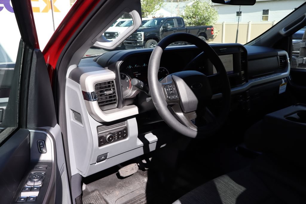New 2026 Ford F350 XLT w/ 360-Degree Camera Package AWD/4WD image 4