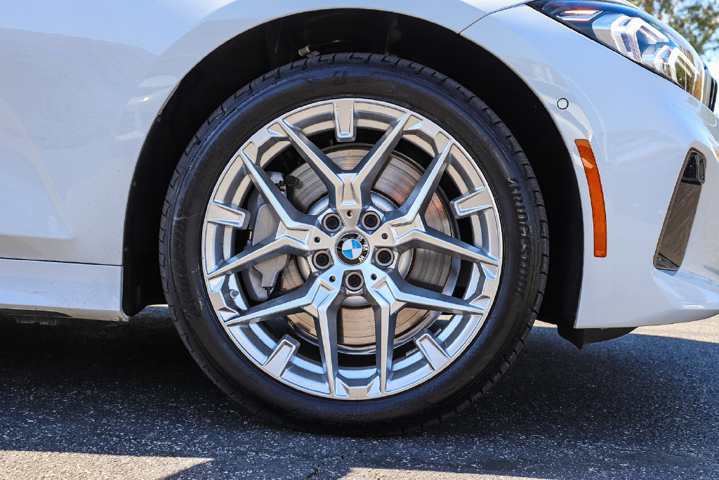 Used 2026 BMW 330i Sedan w/ Premium Package RWD image 9