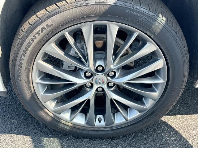 Certified 2025 Buick Enclave Avenir w/ Super Cruise Package FWD image 34