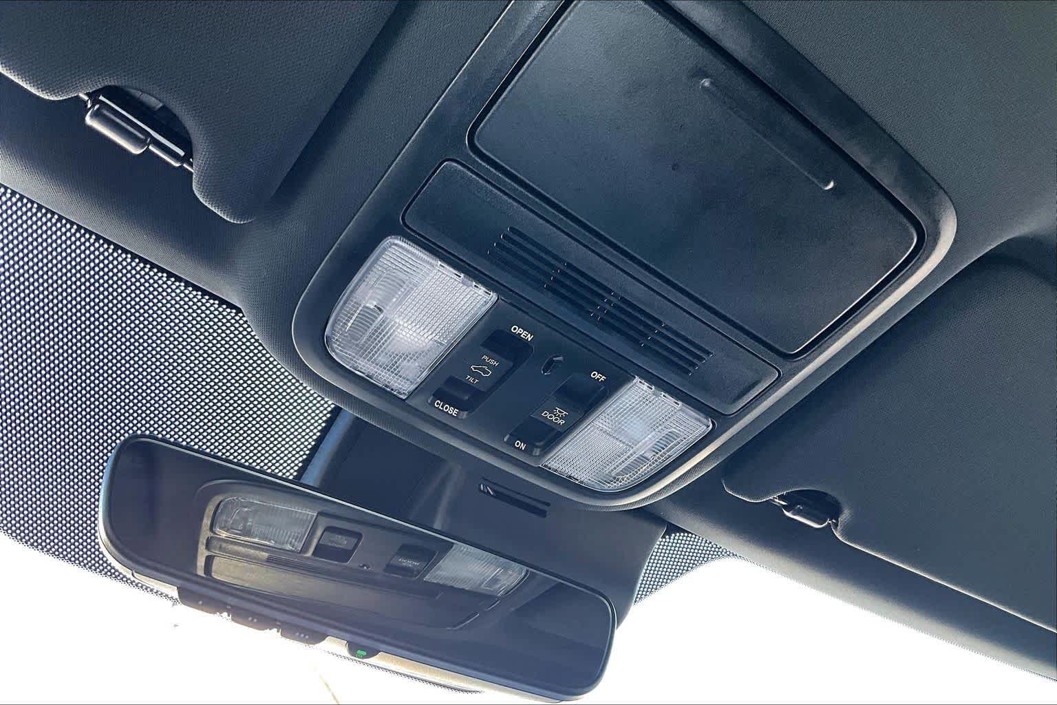 Used 2023 Honda Passport EX-L image 34