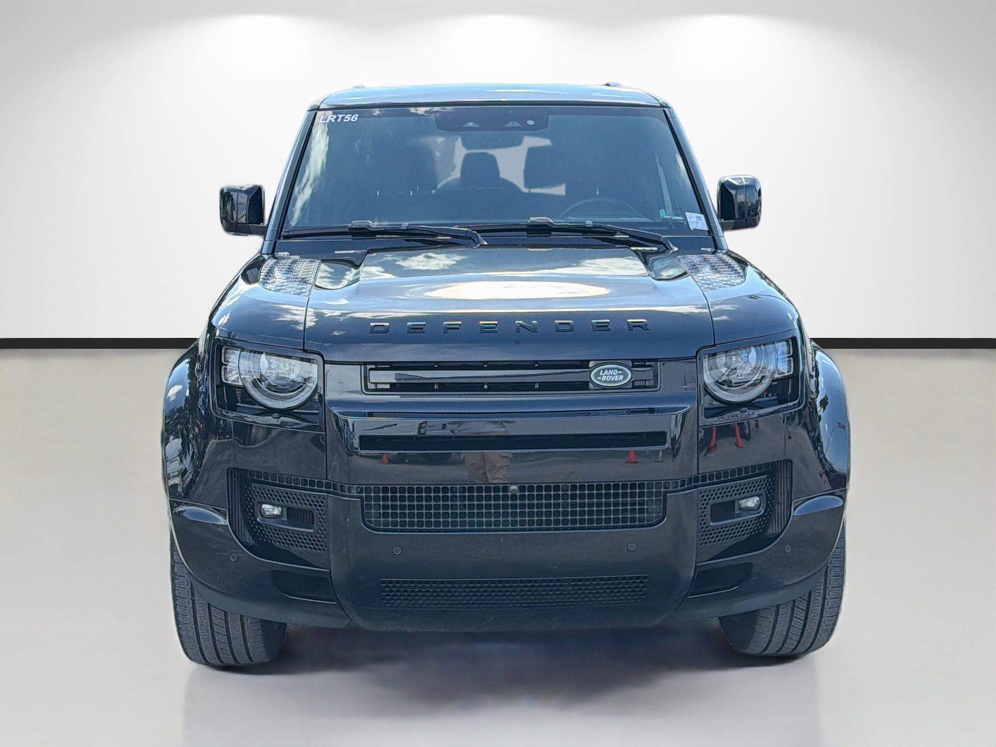 Used 2025 Land Rover Defender 130 X AWD/4WD image 8