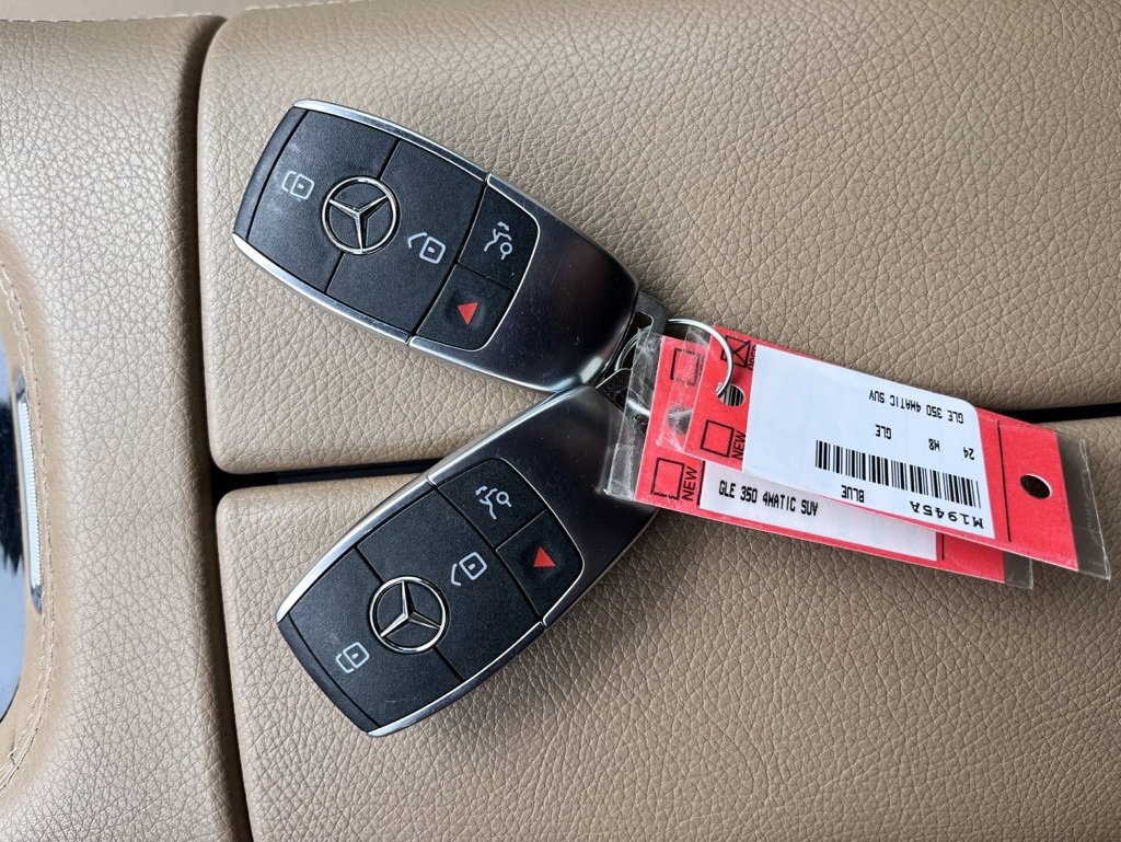 Used 2024 Mercedes-Benz GLE 350 4MATIC image 15