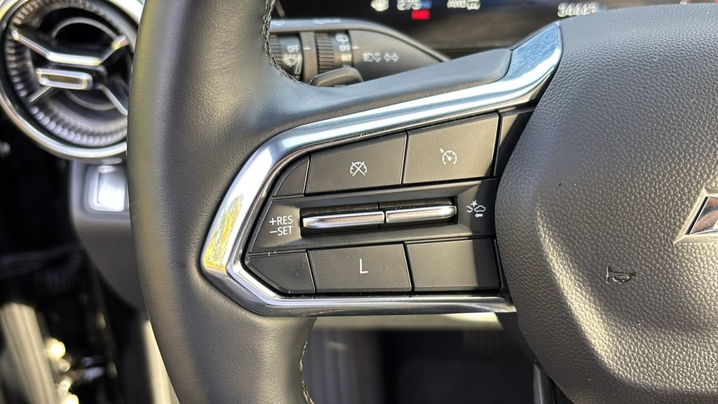 Used 2025 Chevrolet Equinox LT AWD/4WD image 17